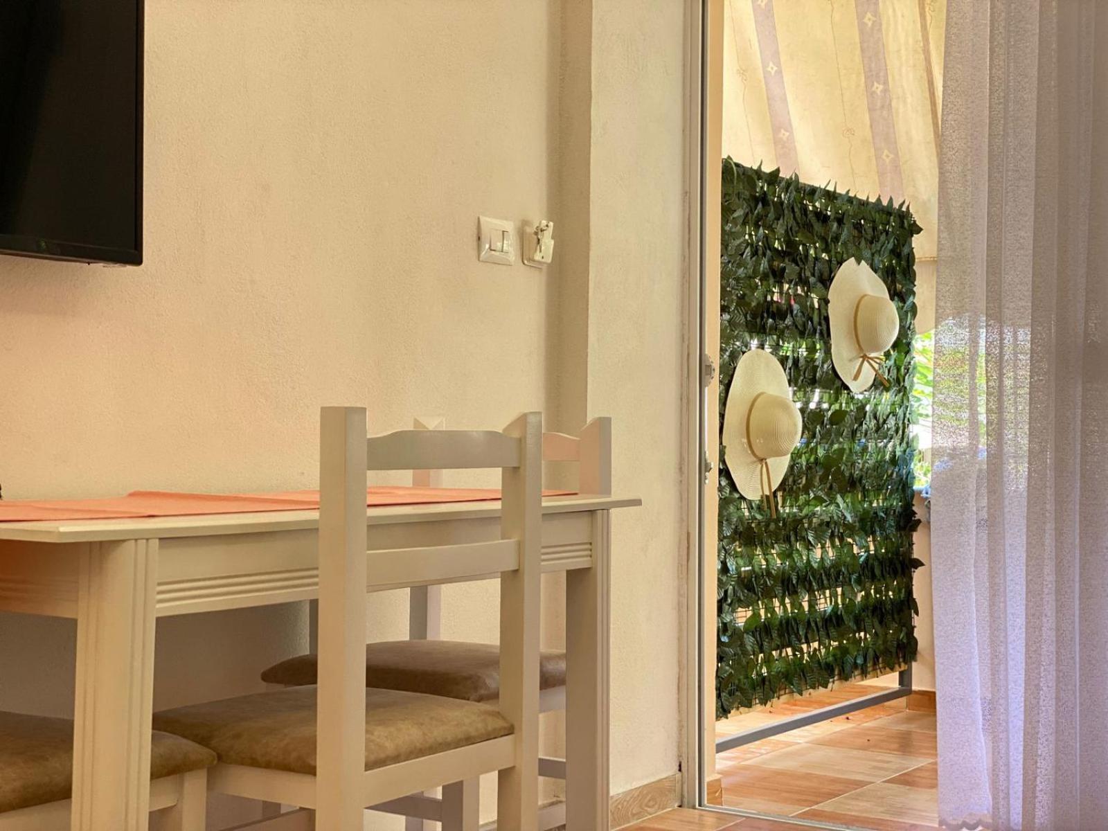 Bed & Breakfast Areti