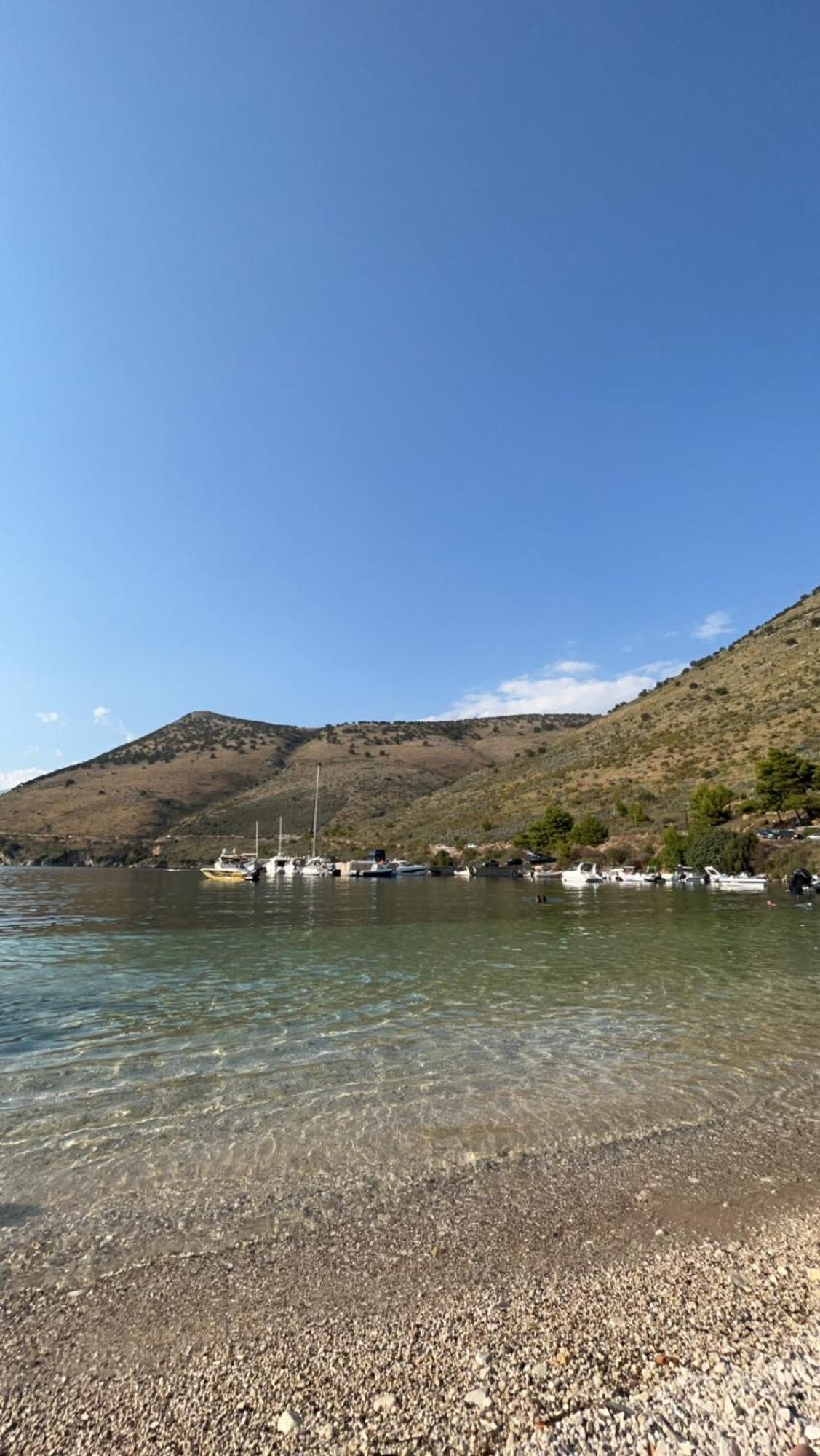 Areti * Himare
